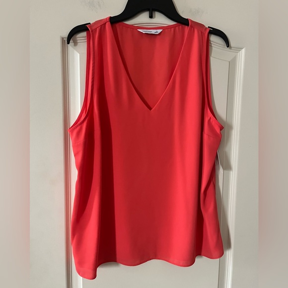Nine West Tops - Nine West Deep Coral Women's Sleeveless V-Neck Lined Top Women’s size XL